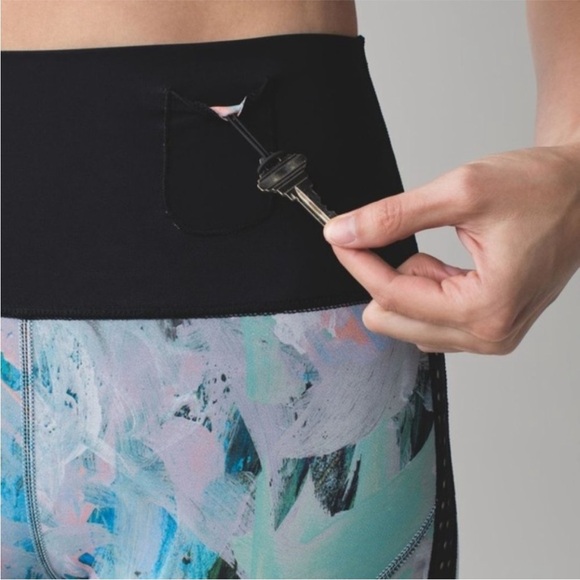 Lululemon- Water Paddle Tight Reversible Leggings - 4 - Picture 2 of 12